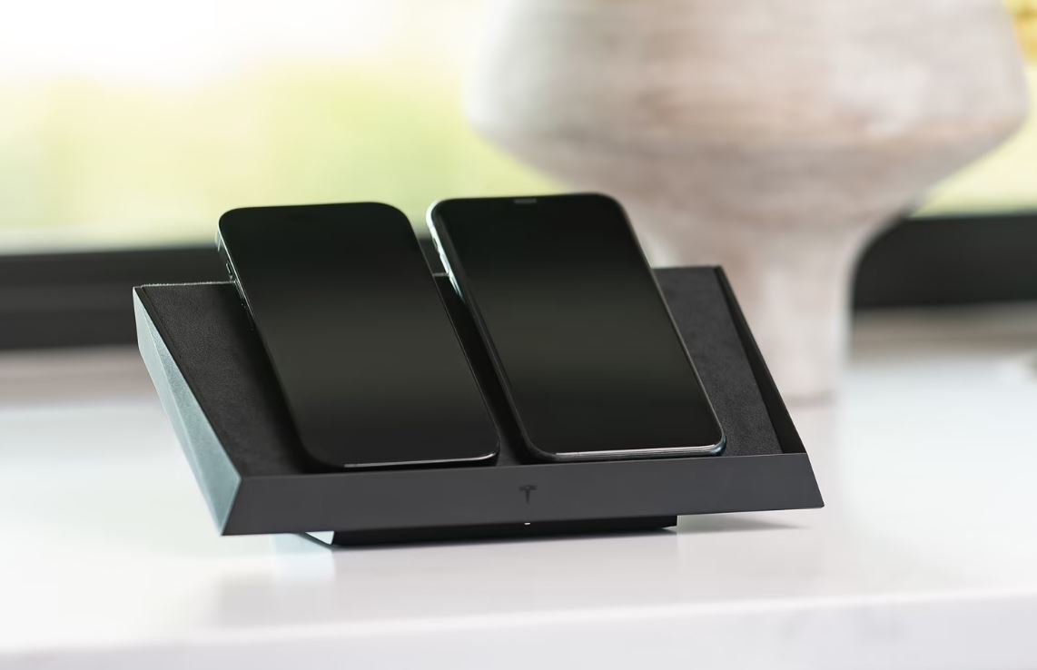 bezprzewodowa ładowarka airpower od tesli